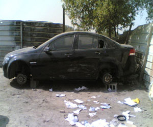   مصر اليوم - أمن مطروح يضبط سيارتين مبلغ بسرقتهما إحداهما من شرطة النجدة