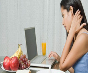   مصر اليوم - 61% من الأمهات يتجسسون على رسائل أطفالهم الإلكترونية فى بريطانيا