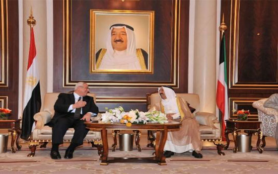   مصر اليوم - أمير الكويت يَعِد الرَّئيس المصري بمليار دولار بعد موافقة البرلمان