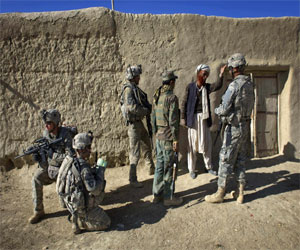   مصر اليوم - واشنطن وكابول تتوصلان إلى مسودة اتفاقية تسمح ببقاء قوات أميركية في أفغانستان بعد 2014