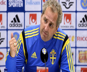   مصر اليوم - إيريك هامرين يبحث تجديد عقده مع منتخب السويد