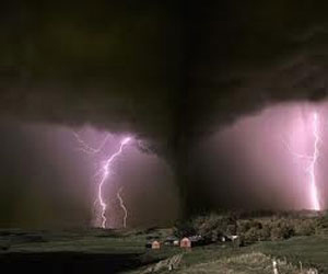   مصر اليوم - عدد قتلى إعصار هايان في الفلبين يتخطى الـ4 آلاف