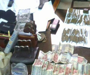   مصر اليوم - ضبط تاجري مخدرات بحوزتهما 200 قطعة حشيش قبل ترويجها في مطروح