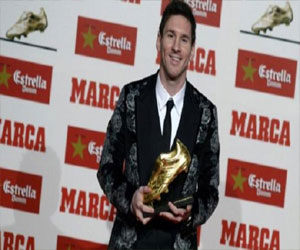   مصر اليوم - ميسي يُعرب عن سعادته البالغة بحذائه الذهبي الثالث