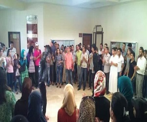   مصر اليوم - احتجازُ 15 طالبًا مغربيًا في حيّ وجدّة الجامعي