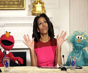   مصر اليوم - عرض تلفزيوني لميشيل أوباما مع العرائس المتحركة الشعبية