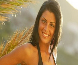 مصر اليوم - القبض على عارضة الازياء ثامنتا سكارلينو لاتجارها بالمخدرات