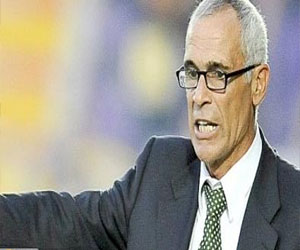   مصر اليوم - كوبر لا يعلم شيئًا عن فكرة انتقال رونالدينيو إلى الوصل