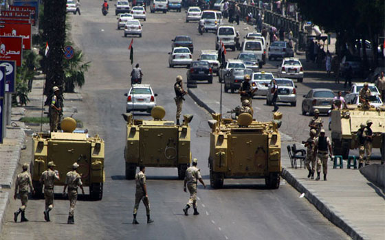   مصر اليوم - إغلاق الميادين قبل تظاهرات الإخوان في الذكرى الـ 100 لفضّ اعتصام رابعة