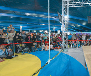   مصر اليوم - مهرجان فن أبوظبي يواصل فعالياته