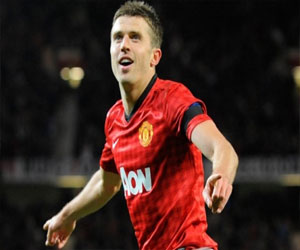   مصر اليوم - كاريك يوقع رسميًا عقدًا جديدًا مع مانشستر يونايتد