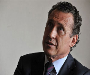   مصر اليوم - فالدانو ينفي تكبيره بميسي ويُعيد رونالدو للواجهة