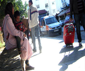   مصر اليوم - حبس متسولة 4 أيام بتهمة قتل طفل في الغردقة