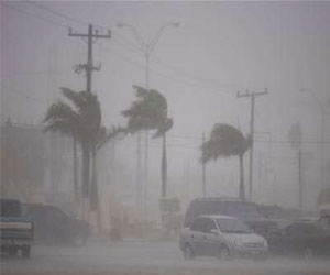   مصر اليوم - مقتل 4 أشخاص نتيجة العواصف غرب الولايات المتحدة