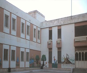   مصر اليوم - انتظام الدّراسة في رفح بعد عودة مُدرّسِي العريش