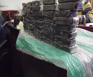   مصر اليوم - ينتحل صفة ضابط في القوات المسلحة لتهريب 40 طربة حشيش