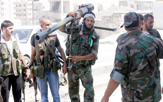   مصر اليوم - الجيش الحر يسيطر على أكبر حقل نفطي في سورية ويغنم عتاداً وآليات