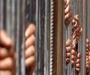   مصر اليوم - تجديد حبس 34 من إخوان سوهاج في أحداث كنيسة مار جرجس