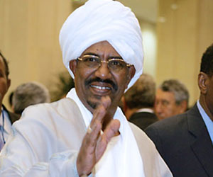   مصر اليوم - رئيسا السودان وإريتريا يشهدان عروضًا بحرية في بور تسودان