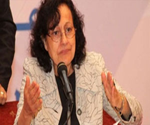   مصر اليوم - مستشارة منصور لشؤون المرأة تعتبر الخلافات داخل لجنة الدستور شيئًا عاديًا