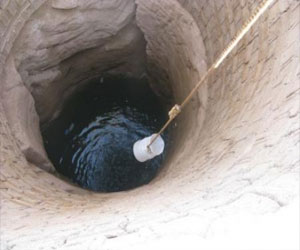   مصر اليوم - وزير الري يتعهد بتشغيل كافة الآبار المعطلة في قرى الوادي الجديد