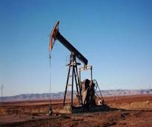   مصر اليوم - تراجع اسعار النفط اكثر من 2 % في أسيا