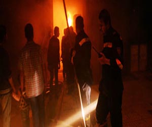   مصر اليوم - اندلاع حريق قرب إحدى بوابات مقر وزارة الداخلية العراقية وسط بغداد