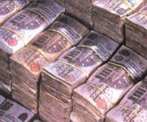   مصر اليوم - ضبط مبلغ ٢٢ مليون جنيه بإحدى الشقق بالإسكندرية يشتبه بعلاقتها بدعم مظاهرات الإخوان