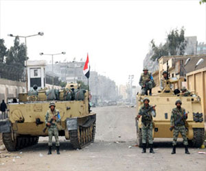 مصر اليوم - تبادل إطلاق النار بين مُهرّبين وقوات الجيش في بورسعيد