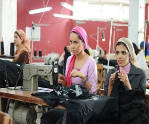 مصر اليوم - فتاة المصنع في أوَّل عرض عالميّ في مهرجان دُبَيّ السِّينمائيّ الدَّوليّ