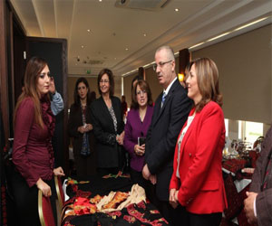   مصر اليوم - الاقتصاد الوطني تبحث مع سيدات الأعمال تعزيز دور المرأة في الاقتصاد