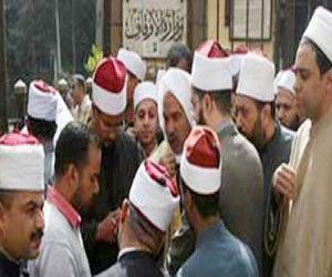   مصر اليوم - الأوقافُ المصريّة تطالبُ إبعاد المساجد عن السياسةِ