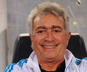 مصر اليوم - راتب طولان ومعاونوه على طاولة مجلس القلعة البيضاء