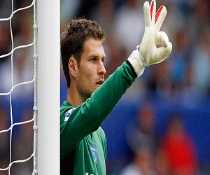   مصر اليوم - مانشستر سيتى يسعى لضم بيجوفيتش حارس ستوك