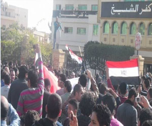  مصر اليوم - نشطاء في كفرالشيخ يقدمون إخطار لتنظيم تظاهرة أول ديسمبر