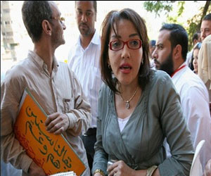   مصر اليوم - جميلة إسماعيل ترفض الإفراج عن الفتيات قبل الشّباب