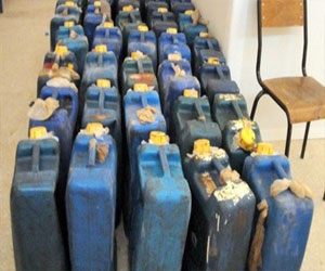   مصر اليوم - الأجهزة الأمنية في أسوان تضبط 3880 لتر سولار مهربة