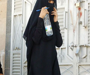   مصر اليوم - القضاء اليمني يقضي بإطلاق سراح فتاة بحر أبو سكينة