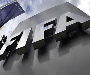   مصر اليوم - الاتحاد الدولي يُعاقب الاتحاد الليبيري لكرة القدم