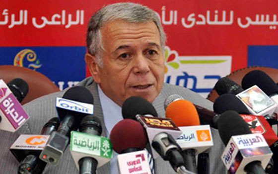   مصر اليوم - حالة من الرضا تسيطر على أعضاء مجلس إدارة النادي الأهلي وحسن حمدي