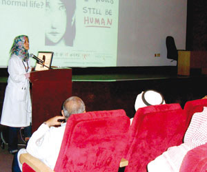   مصر اليوم - الصحة العالمية تطلق حملة لمعالجة ورعاية متعايشي الايدز