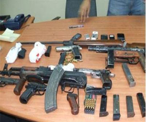   مصر اليوم - ضبط 380 هاربًا و13 مشتبهًا فيهم و6 أسلحة نارية في الغربية