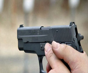   مصر اليوم - إصابة مدرس بطلق ناري في رفح