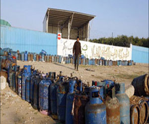   مصر اليوم - ضبط سيارتين محملتين بقضبان السكك الحديدية وأسطوانات بوتاجاز في سوهاج