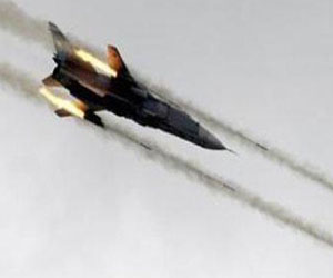   مصر اليوم - الطيران الحربي اليمني يشُن غارات على تجمعات القاعدة