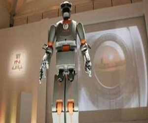   مصر اليوم - روسيا تعرض إنسانًا آليًا للعمل في الفضاء الخارجي