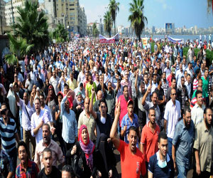   مصر اليوم - مسيرات في جامعة الإسكندريّة احتجاجًا على حبس الفتيات