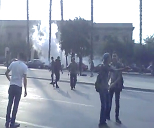   مصر اليوم - قوات الأمن تطلق قنابل الغاز المسيِّل للدموع على تظاهرات طلابيَّة