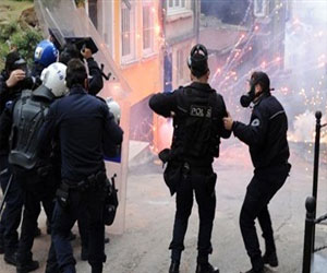   مصر اليوم - قوات الأمن التركية تحبط هجومًا على مقر الحزب الحاكم