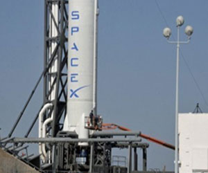   مصر اليوم - سبايس اكس تؤجل اول عملية اطلاق قمر صناعي